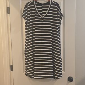 Elegant Black and White Striped V-Neck Midi Dress